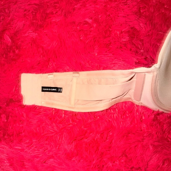 Torrid Push Up Strapless Beige Bra With Lace-
Size 46D - Picture 8 of 11